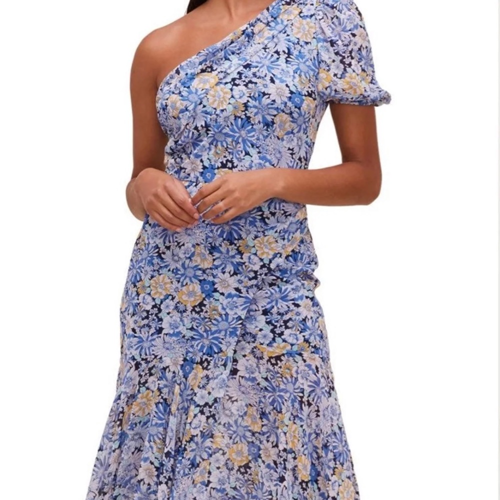 Astr the label one shoulder dress. Worn one time.size L